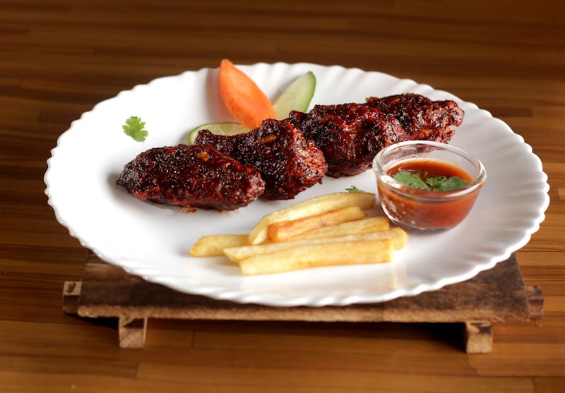 Wing Snob Classic Combo with wings, fries and drink